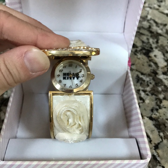 Hello Kitty watch - Picture 2 of 2